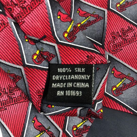 St. Louis Cardinals MLB Necktie Baseball 100% Silk Diamond Pattern Red Gray Tie - Picture 7 of 7